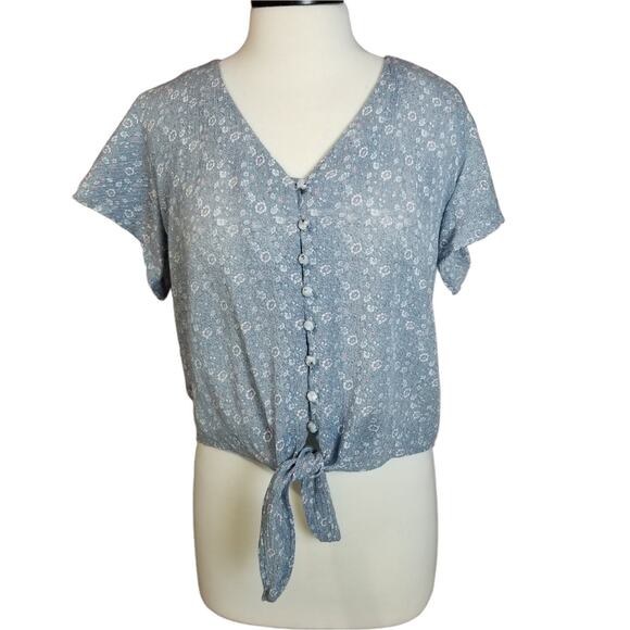 Sim and Sam Blouse Medium Short Sleeve V Neck Tie Hem Floral Cropped Button - Picture 1 of 8